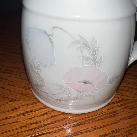 Vintage 1983 Royal Doulton Lambethware Creamer - Picture 5 of 10